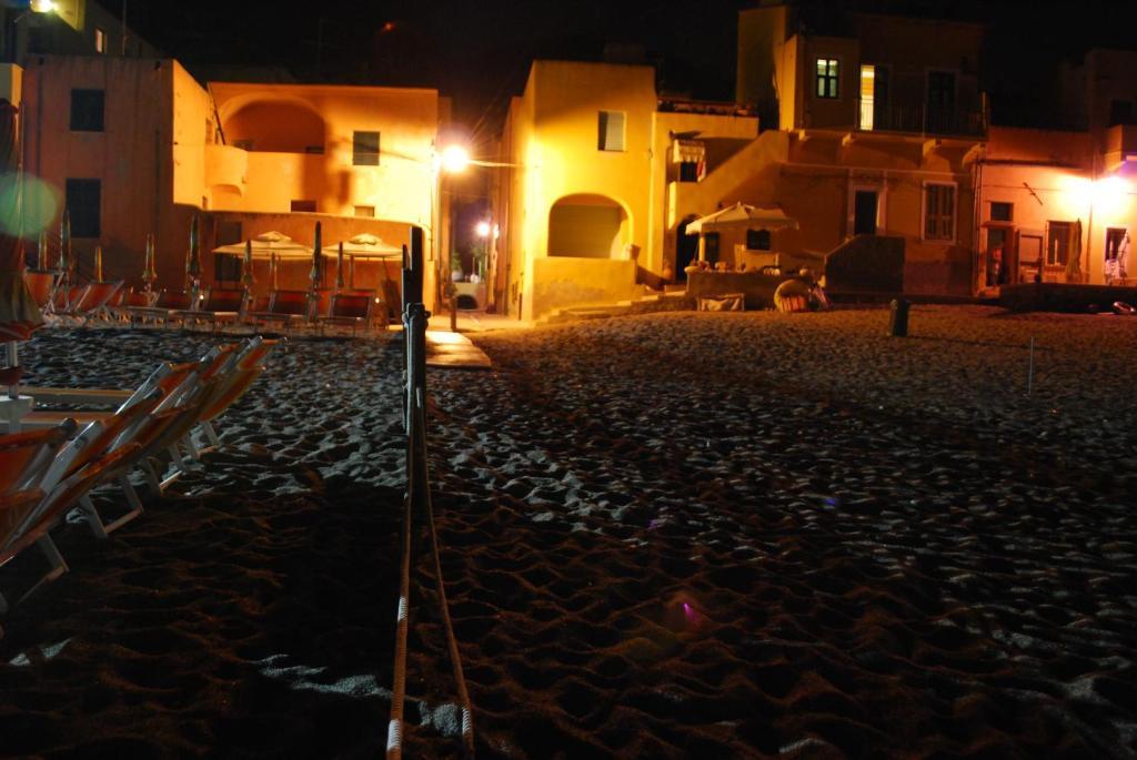 Residence Il Gabbiano Varigotti Luaran gambar