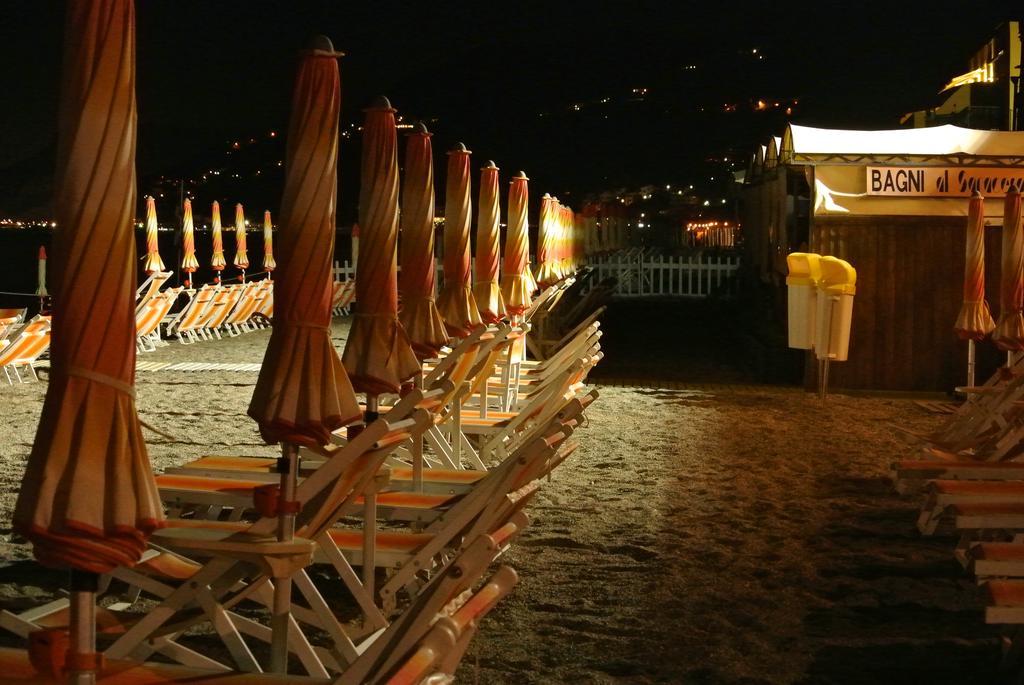 Residence Il Gabbiano Varigotti Luaran gambar