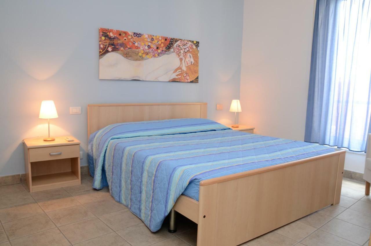 Residence Il Gabbiano Varigotti Luaran gambar