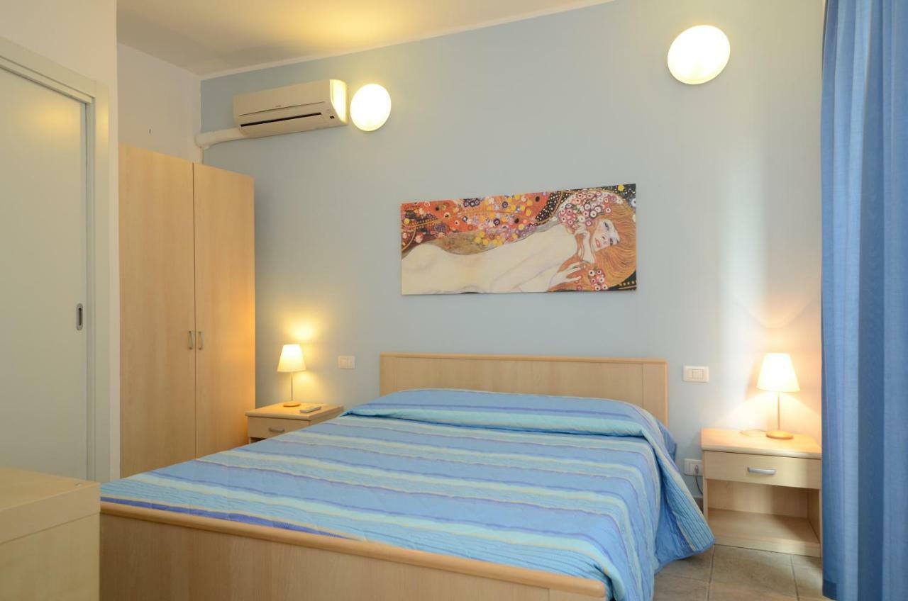 Residence Il Gabbiano Varigotti Luaran gambar