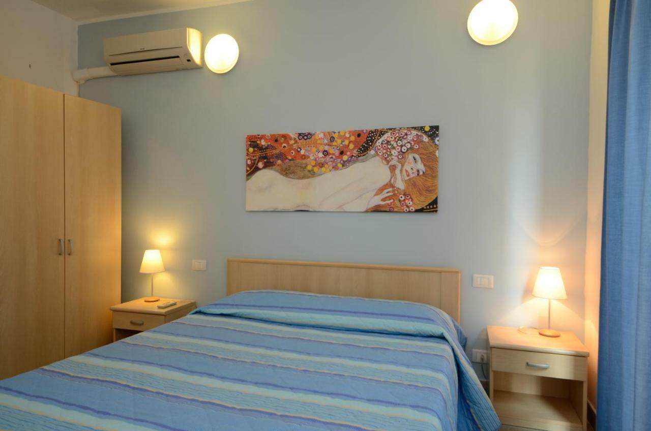 Residence Il Gabbiano Varigotti Luaran gambar