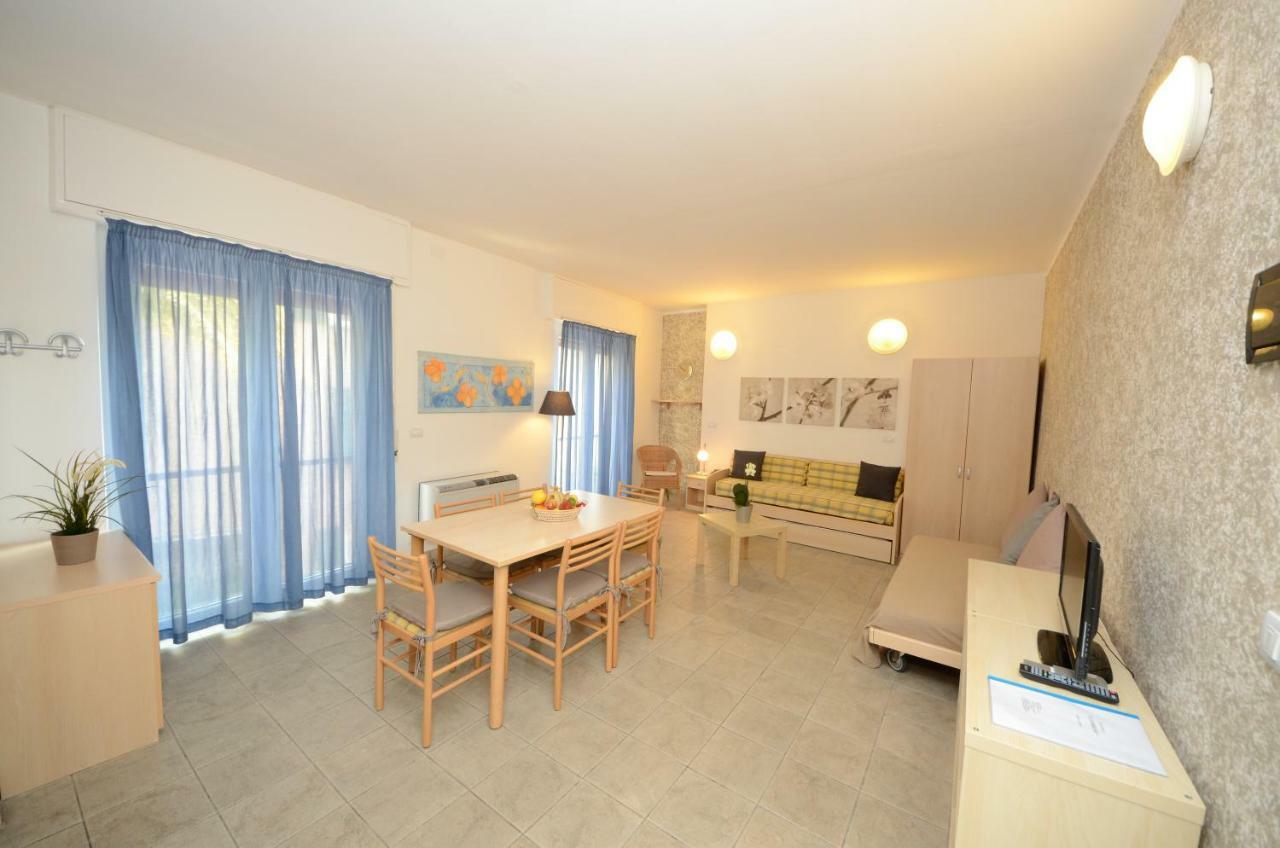 Residence Il Gabbiano Varigotti Luaran gambar