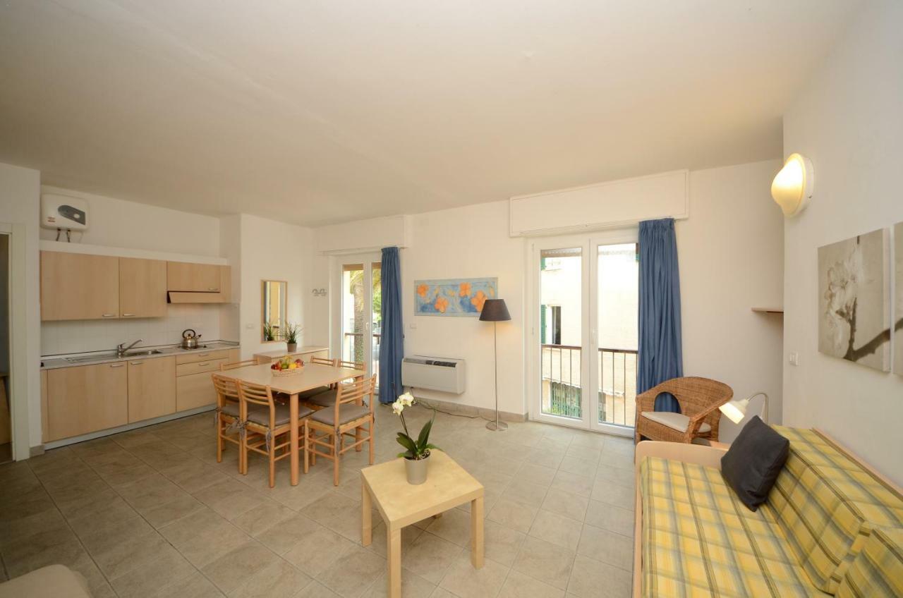 Residence Il Gabbiano Varigotti Luaran gambar
